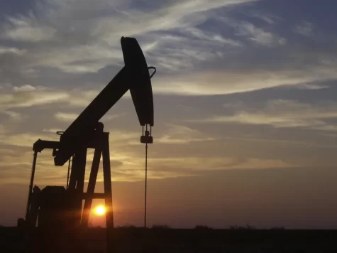 An oil drill offshore, one of the 201 in the world.